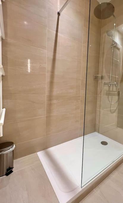 R'Apparts T3 Le Prestige Grenoblois 格勒诺布尔 外观 照片